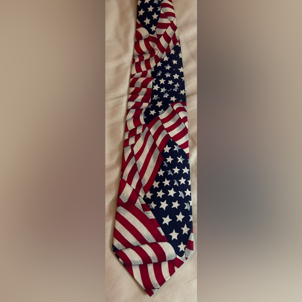 Men’s Tie. USA Stars and Stripes tie by Windsor. Good condition.